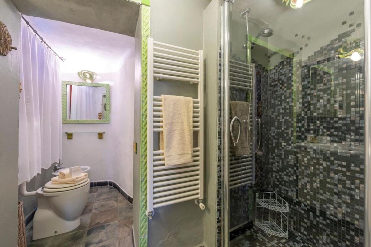 La Casa Fra Gli Ulivi Luxury Apartments With Pool Near Cinque Terre And Tuscany Monte Marcello Ngoại thất bức ảnh